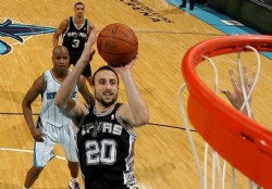 Los Spurs se recuperaron al final y ganaron