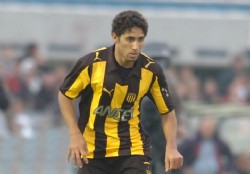 Dos zagueros en la mira