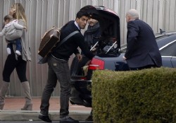 Su�rez pas� examen m�dico en Liverpool