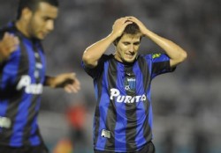 Liverpool se fue peleando