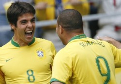 Ronaldo quiere ser manager de �Neymar y Kak�!