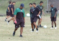 A Tabar� lo dejaron solo los futbolistas