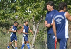 Peralta volvi� en silencio