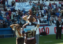 Le demostraron que en el coraz�n sigue siendo el capit�n