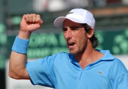 Cuevas gan� y enfrentar� a  Andy Roddick