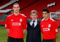 Andy Carroll se ilusiona con jugar con Surez