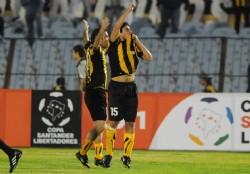 Pe�arol es favorito ante la "U" Cat�lica en la Copa