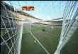 La Premier quiere aplicar la tecnolog�a en l�nea de gol en 2012-13