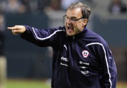 Bielsa debe responder ma�ana oferta del Sevilla
