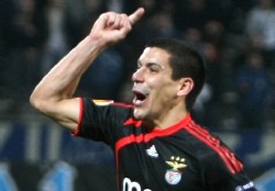 "Maxi" se queda cuatro a�os m�s