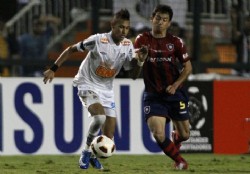 Santos gan�, pero Cerro no se rinde