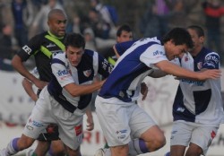 F�nix vol� con rumbo a la Copa