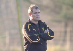 Nicol�s Amodio jugar� en Pe�arol
