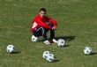 Solo "extranjeros" para jugar con Francia