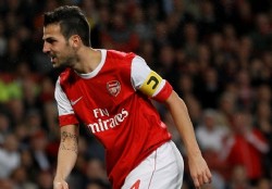 En Barcelona ya ven a Cesc como compa�ero