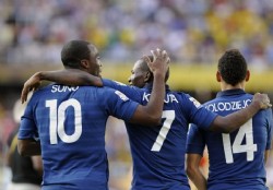 Francia a las semis por el alargue