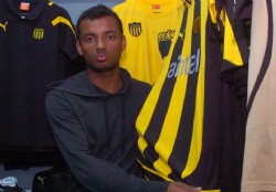 Joao Pedro ya est� en Montevideo