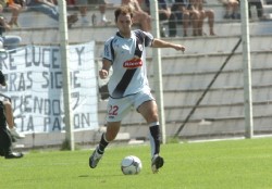 Danubio volvi a sumar de a tres