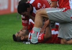 River Plate gan de visitante contra Liverpool
