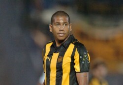 Freitas est� en duda para enfrentar al "Papal"