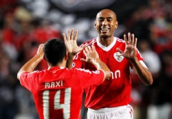 El Benfica del "Mono" jugar� la fase de grupos