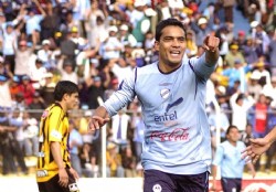 �Ferreira se despach� con cinco goles!