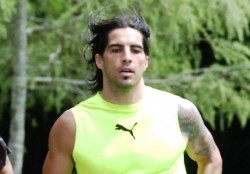 Pe�arol jug� con l�nea de tres
