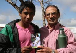 El hermano del "Rayo" hace capote