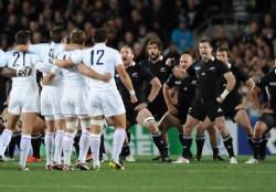 Francia fue al frente hasta contra el "Haka"