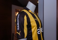 Pearol present su nueva camiseta