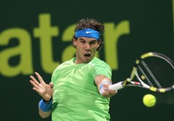 Nadal y Federer siguen a todo tren en Doha
