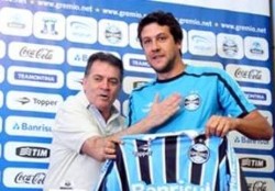 Sorondo fue presentado en el Gremio