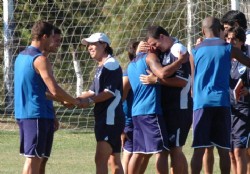 Los campeones salen por el oeste