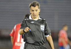Larrionda se fue sin pitar