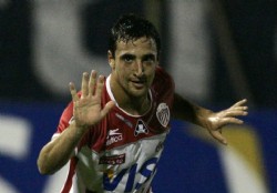 Salgueiro intransferible; Joao Pedro en la mala