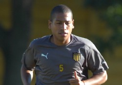 "Un 4-0 disimula un mont�n de cosas; hay que mejorar"