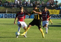 Pe�arol gan� por penales y jugar� la final