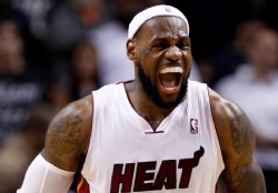 LeBron James volvi� a hacer sus locuras para Miami Heat