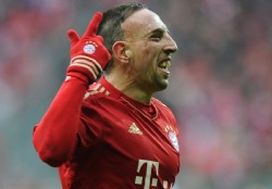 Gan Bayern, pero el Dortmund vuela