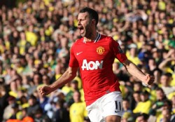 Giggs mantiene con vida al United