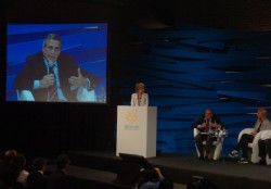 "De 60.000 ni�os, s�lo el 0,14 llega a jugar en Europa"