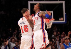 Anthony asume el control de Knicks