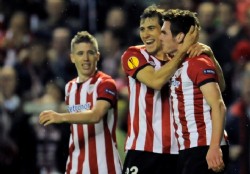 El Athletic cumpli� y va con Sporting