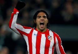 Falcao se incorpor� con fatiga muscular