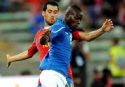 Espa�a e Italia levantan el tel�n de la Eurocopa 2012