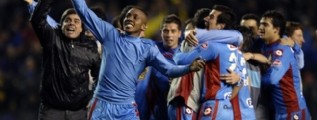 Arsenal golea a Boca y alcanza a Tigre en la punta