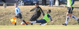 Agust�n trajo el primer gol