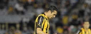 Alejandro Gonz�lez descartado; Juan �lvez en su lugar