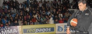 Las goteras y la humedad no dejaron jugar los partidos