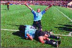 4- FESTEJO 1ER GOL- PEREZ